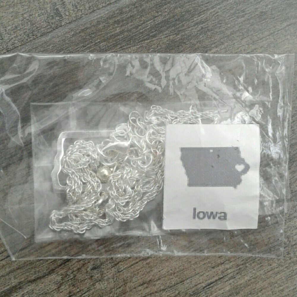 Brand new Iowa shape state necklace silver